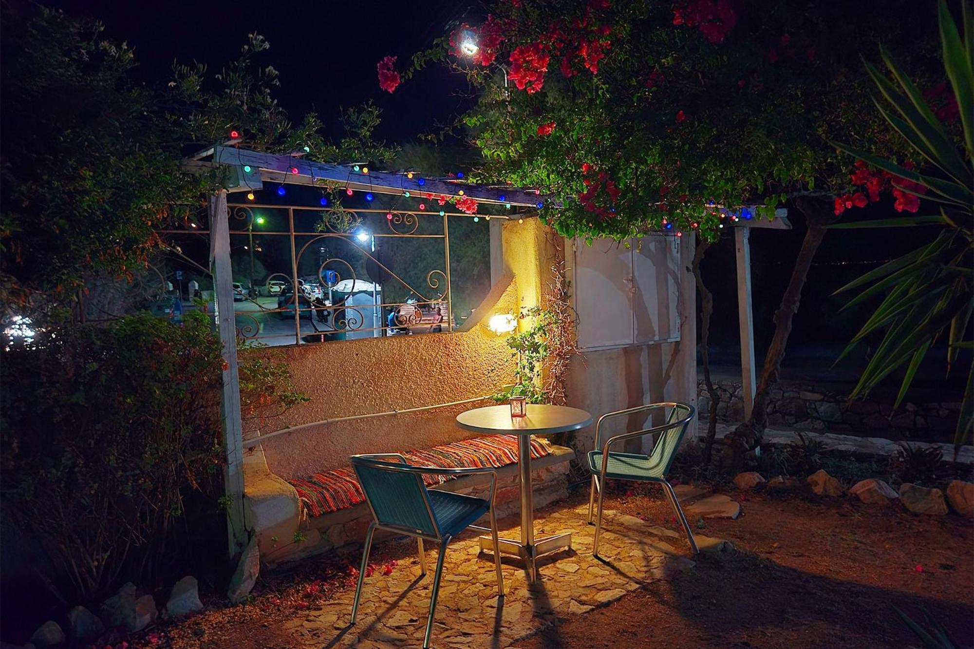 Villa Dolphin Азолимнос Екстериор снимка